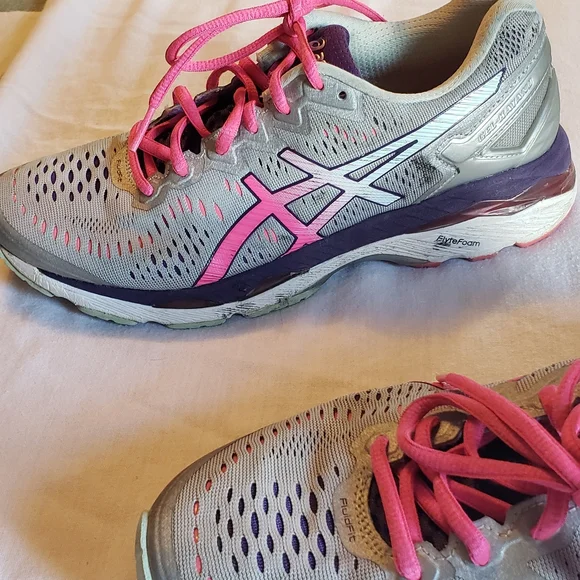 Kenneth Cole White and Leopard Print Athletic Shoes - Picture 5 of 5